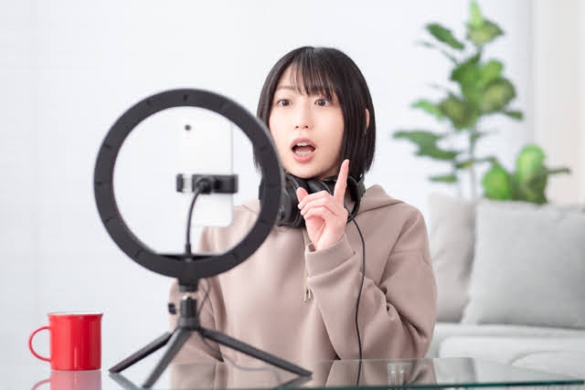ライバー女子がアダルトチャットレディでも稼げる理由「Sleepy 柏店」